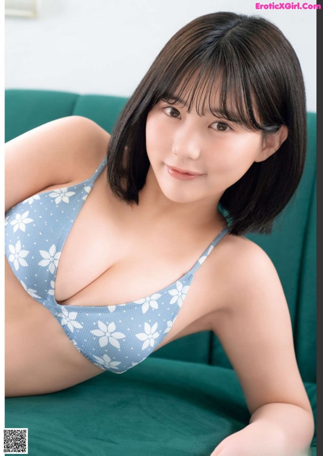 Miku Tanaka 田中美久, Shonen Champion Gekkan 2023 No.01 (月刊少年チャンピオン 2023年1号) No.831aaa