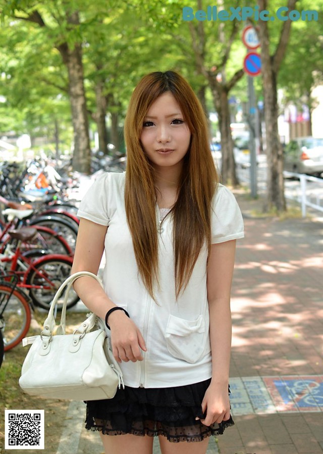 Mizuki Akiyoshi - Moms Handjob Gif No.3c9cc9